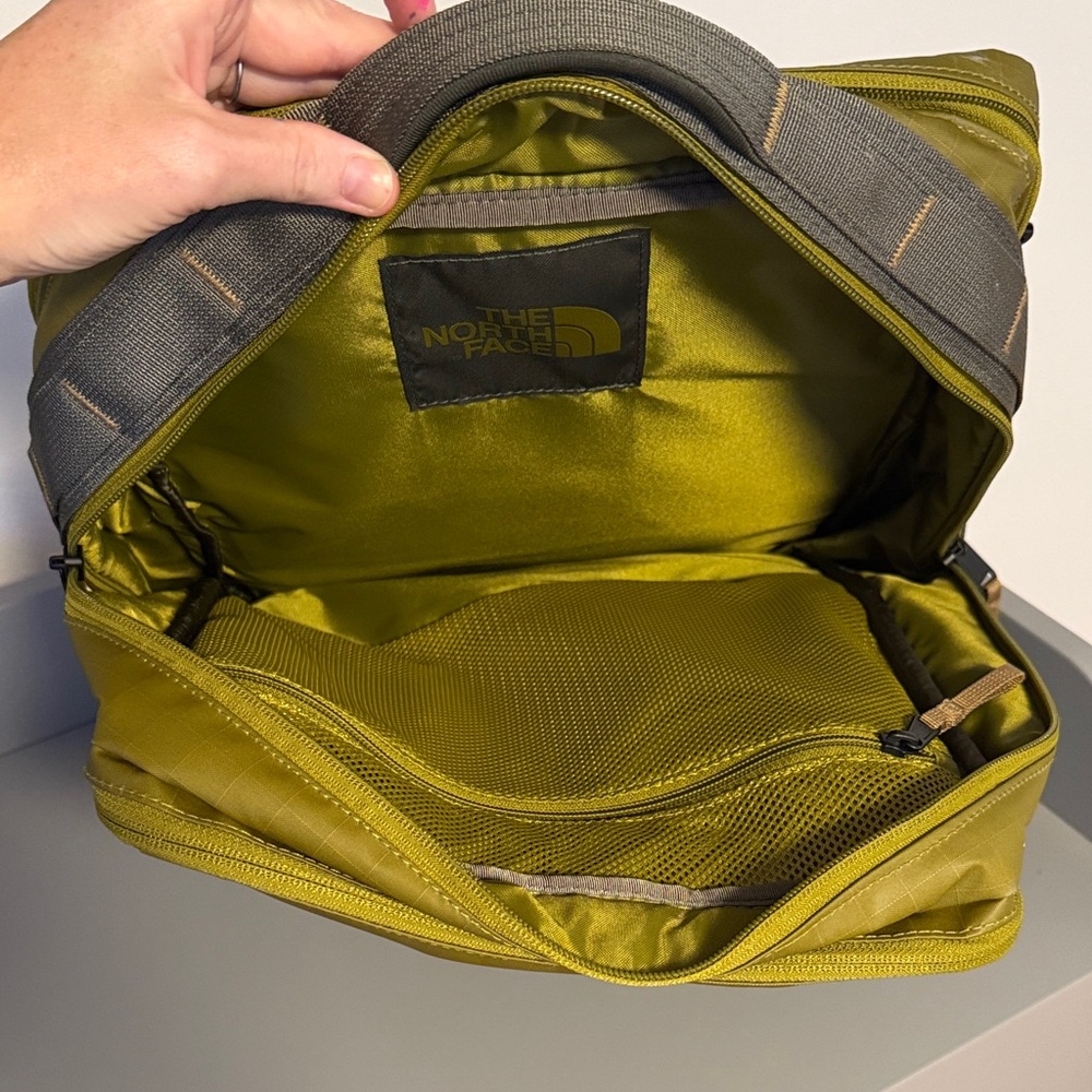 The North Face Mustard Backpack - Picture 4 of 5